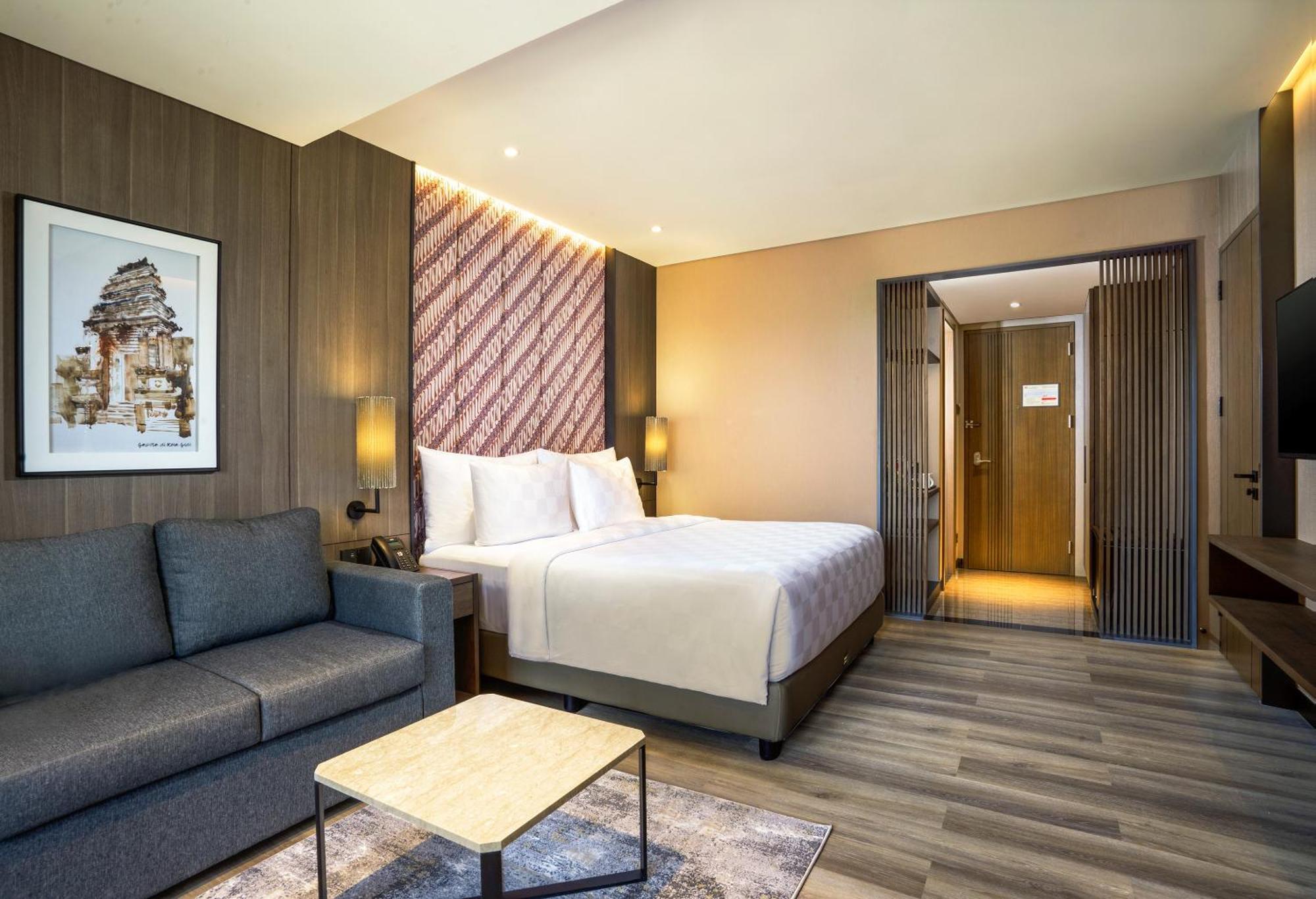 Swiss-Belhotel Airport Yogyakarta Temon Buitenkant foto