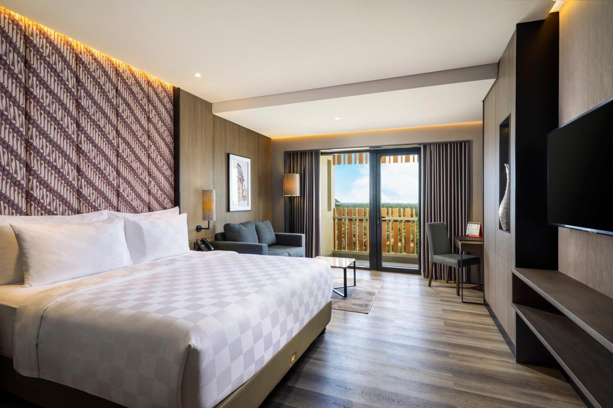 Swiss-Belhotel Airport Yogyakarta Temon Buitenkant foto
